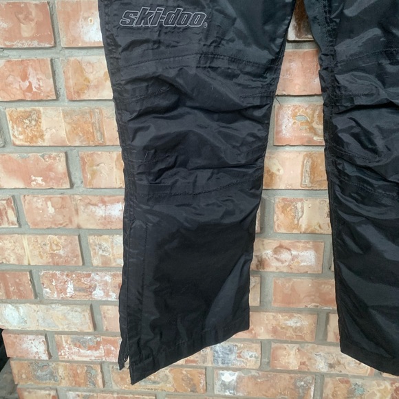 Kids Ski-Do Snow Pants - Size 10 - Picture 4 of 12